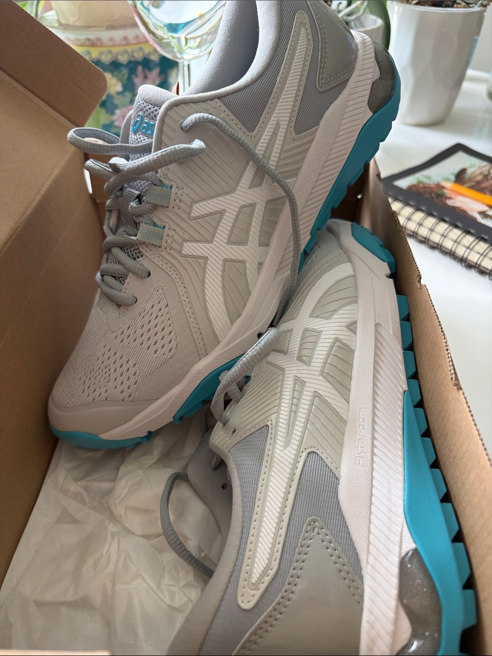 Asics Light Gray & Turquoise Women's golf  Sneakers gel -course glide New in box